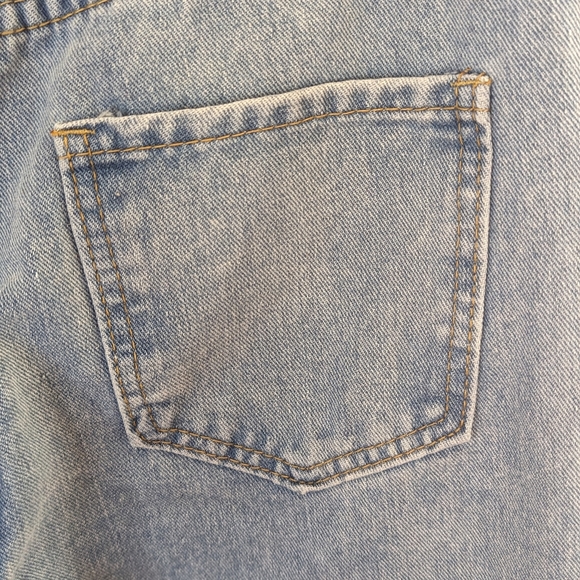 J. ING High Rise Wide Leg Frayed Jeans - Picture 9 of 10